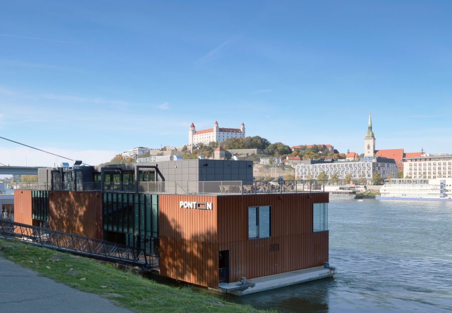 Nové kulturní centrum na hladině Dunaje