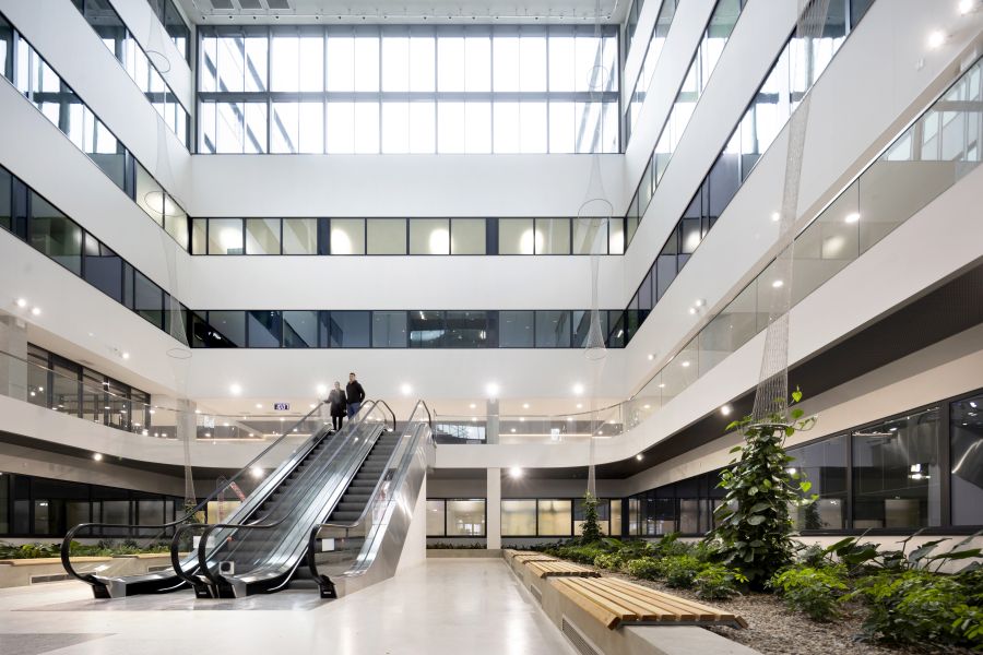 Pavilon urgentního příjmu a chirurgických oborů Pardubické nemocnice