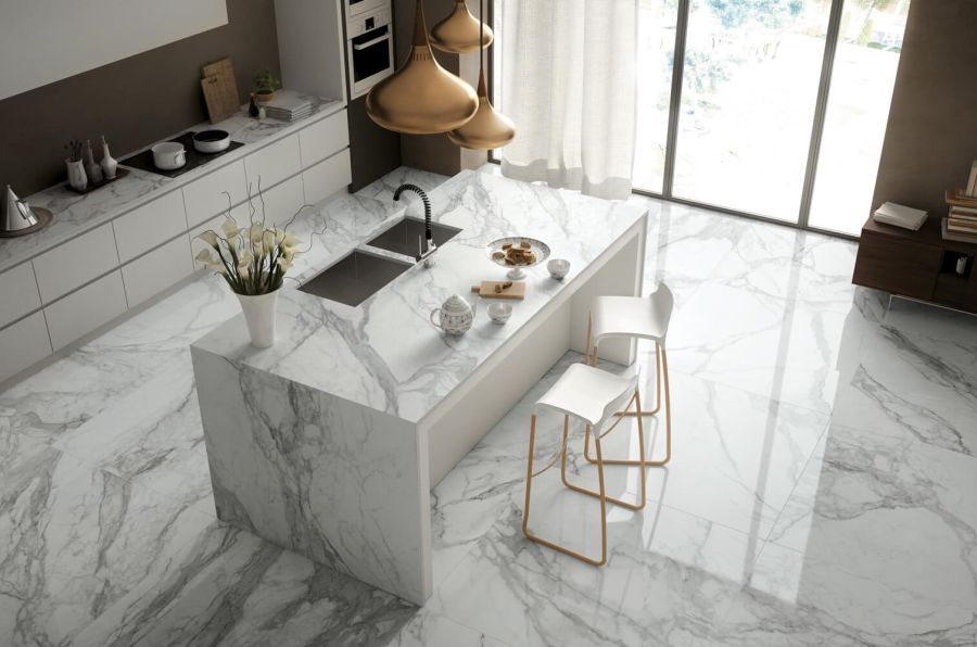 6 tipů na moderní designy velkoformátových obkladů a dlažeb do interiéru